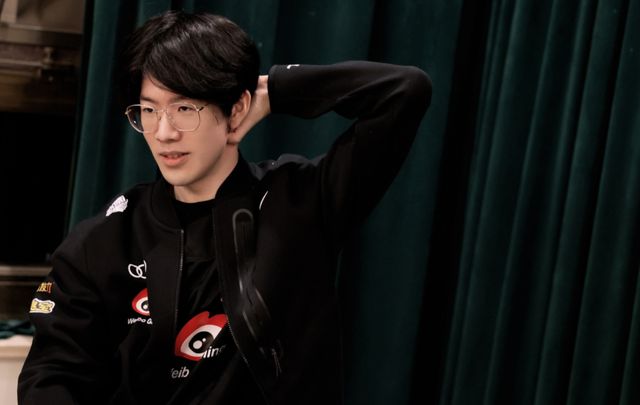 尽管球员们 尽管球员们