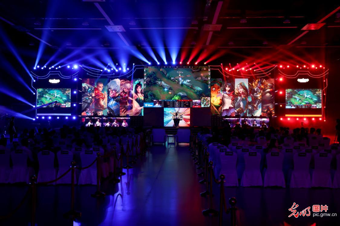 于公众期待 于公众期待